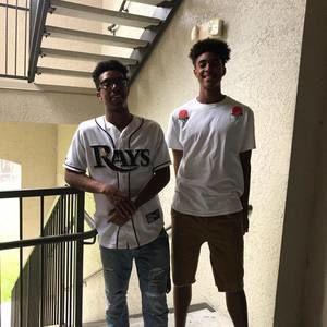 Meet your Posher, Joell